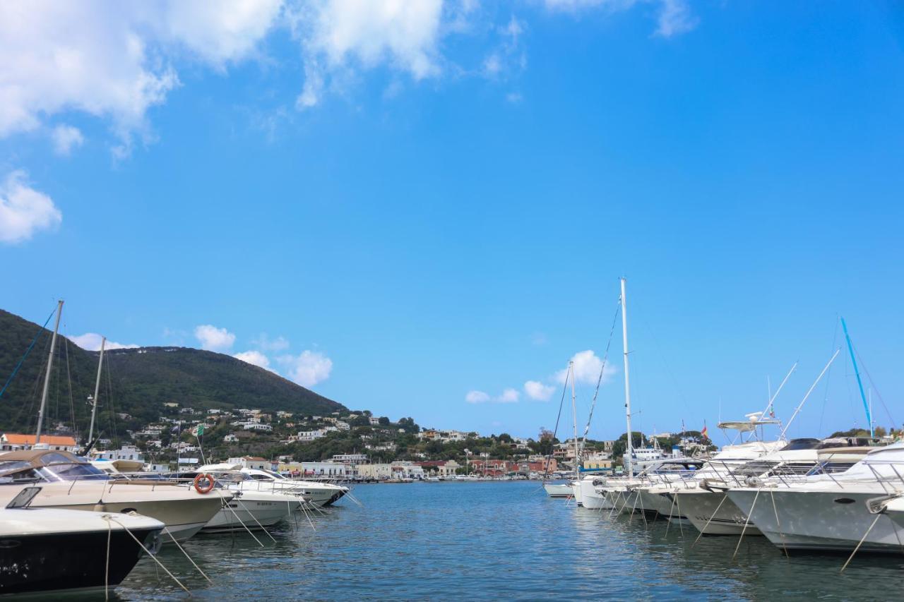Appartamento Panoramico La Rosa Dei Venti-Libeccio Ischia Kültér fotó